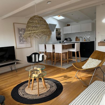Ღ La Cabane Rochelaise • Vue Sur Le Vieux-Port La Rochelle  Luaran gambar