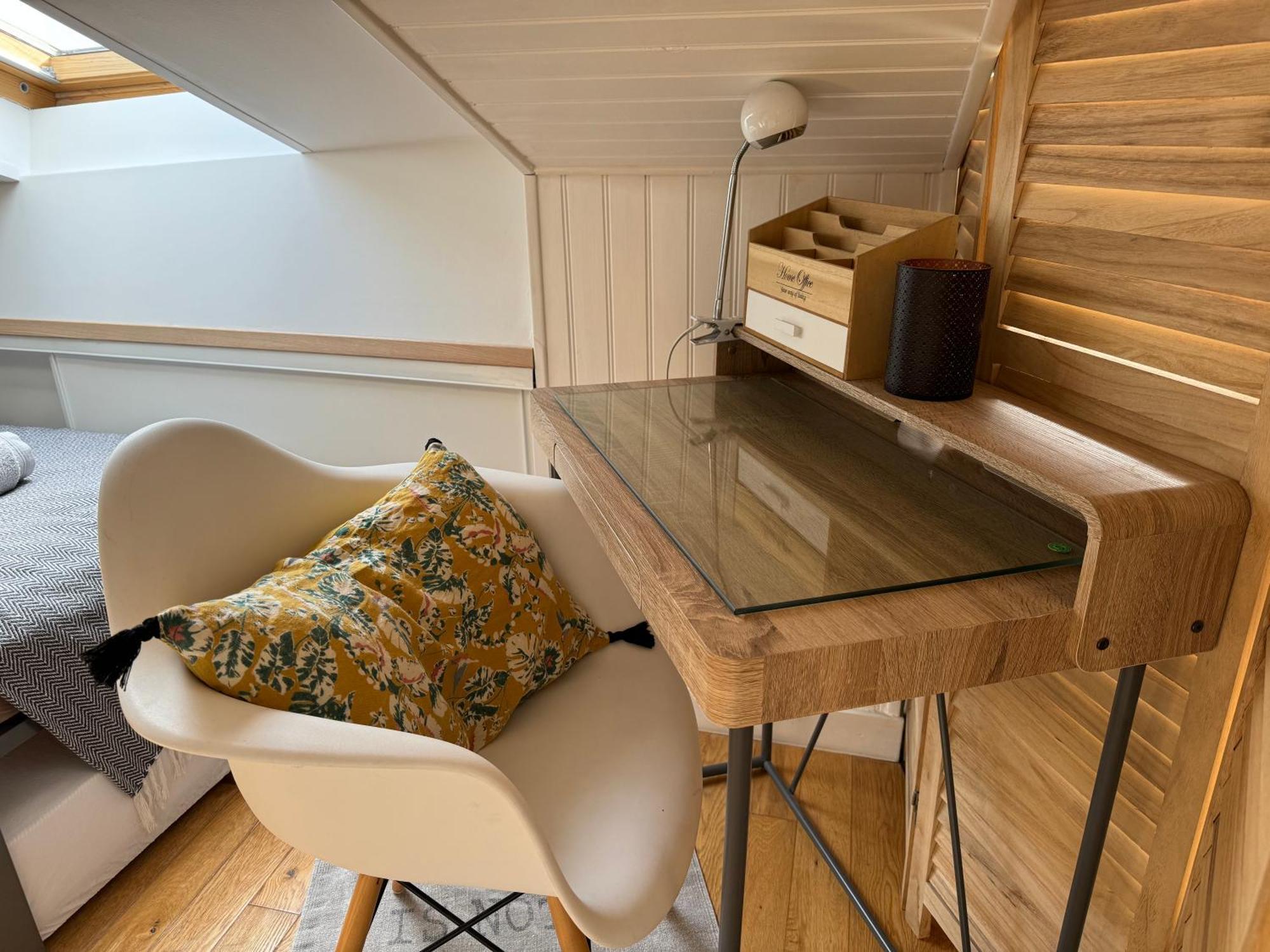 Ღ La Cabane Rochelaise • Vue Sur Le Vieux-Port La Rochelle  Luaran gambar